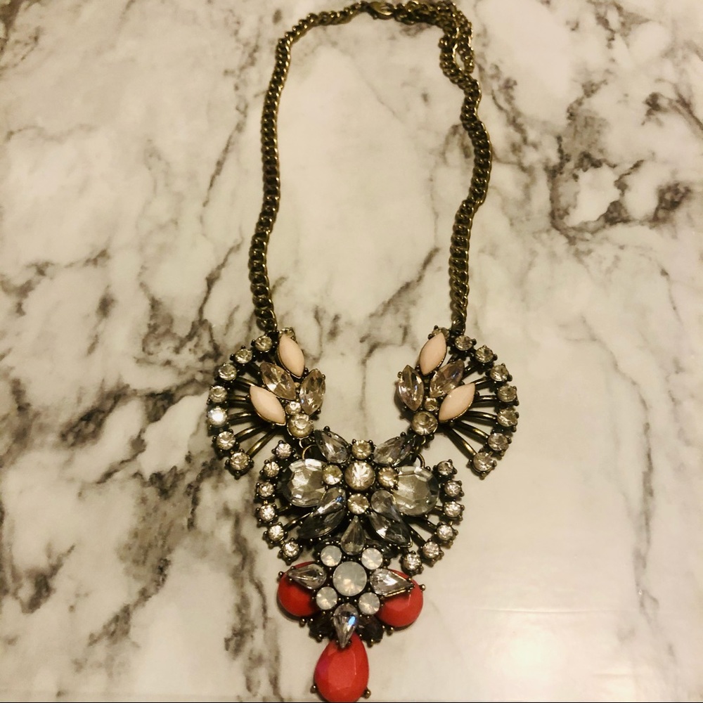 🚨 MOVING 5/1 - FINAL PRICE! - Art Deco Necklace